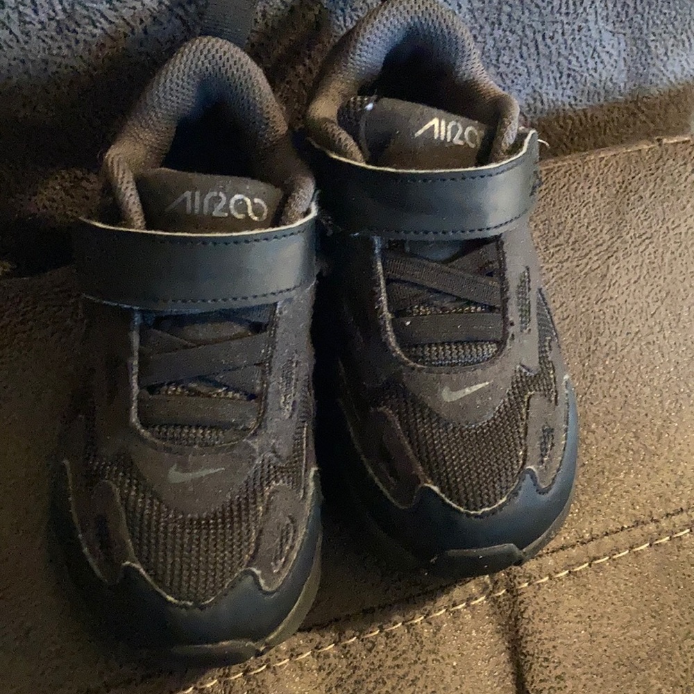 Kids shoes